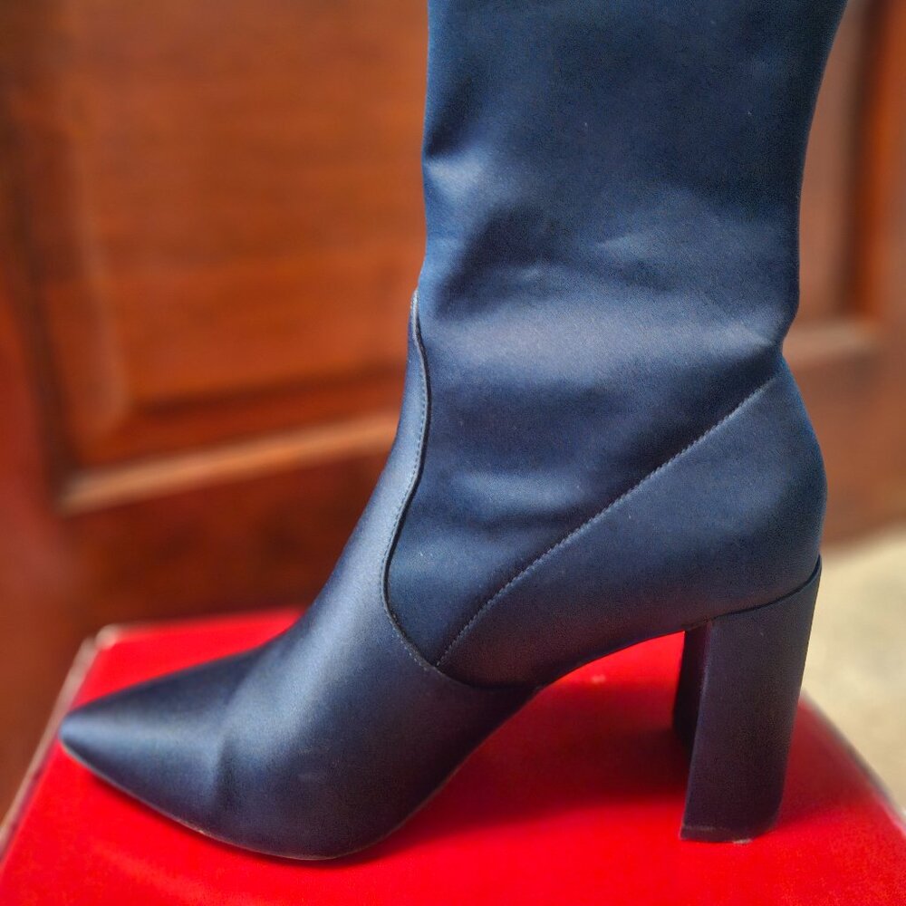 Accepting Offers - INC International Concepts Navy "Sock" Booties Size 7